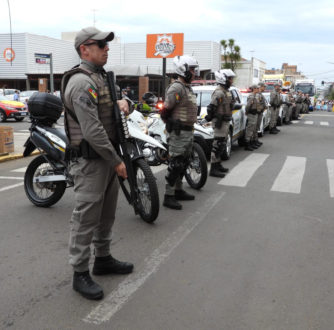 Brigada Militar garante segurança e celebra tradições em desfiles Farroupilhas na região