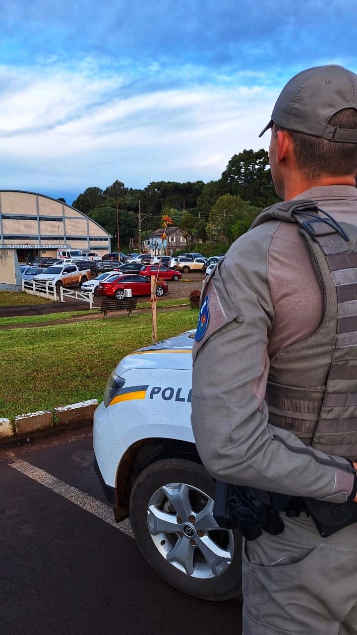 Esporte e Paz: Brigada Militar garante a segurança do campeonato municipal em Esmeralda